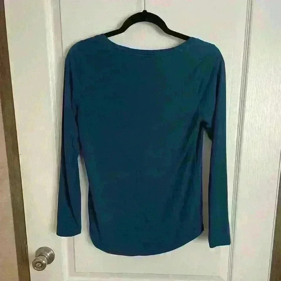 Athleta long sleeve‎ top - Picture 2 of 3